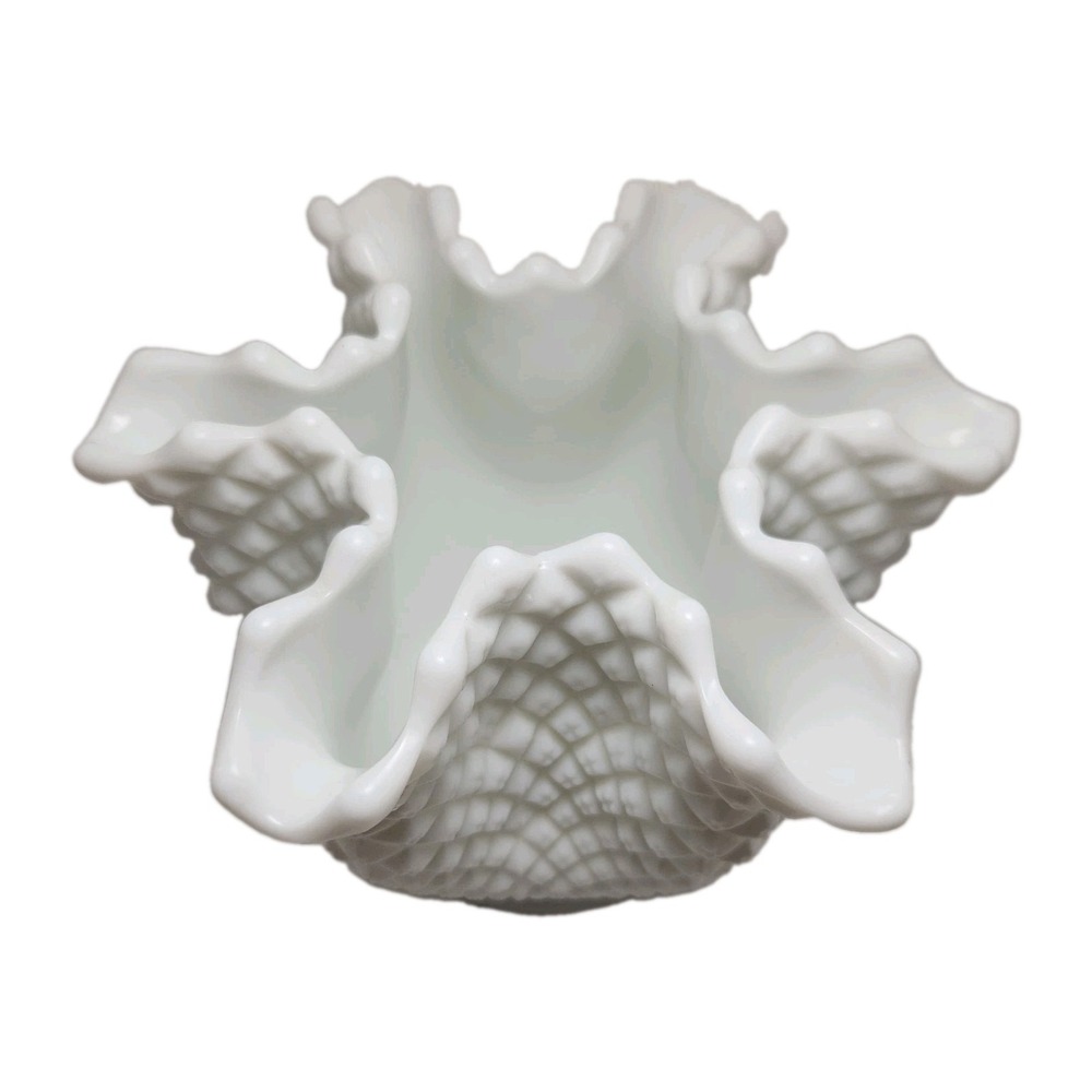Westmoreland Milk Glass English Hobnail Crimped 8" Handkerchief Vase White 555